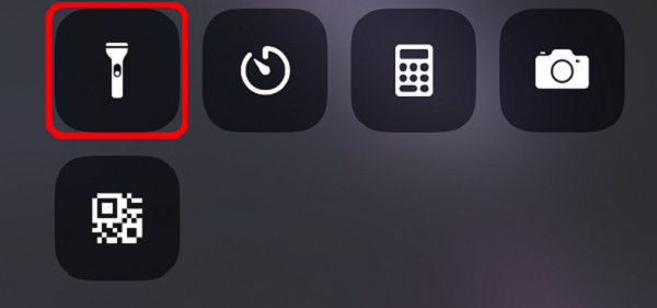 Control Center Turn Off Flashlight Light