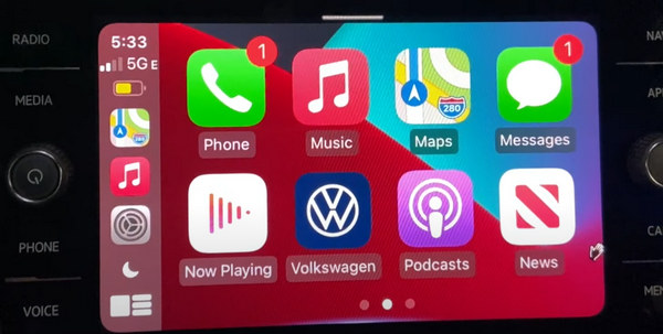 iPhone CarPlay Screen Mirror